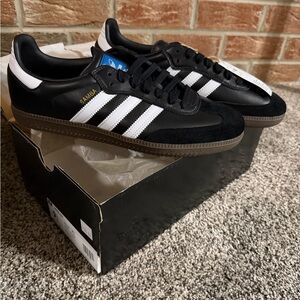 NEW NWB adidas Samba ADV Black with White Stripes MENS 9.5